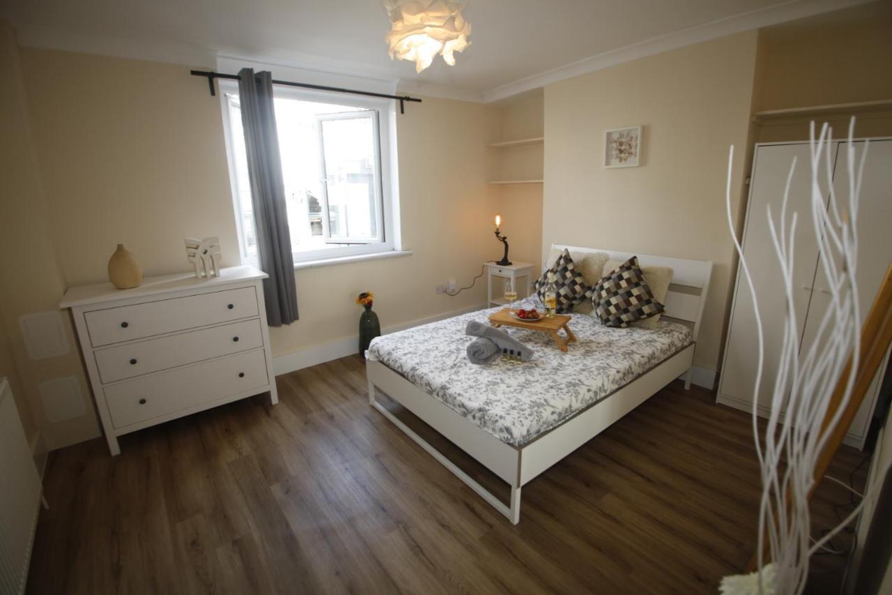 לונדון Hygge Camden Town 2 Bedrooms Apartment מראה חיצוני תמונה